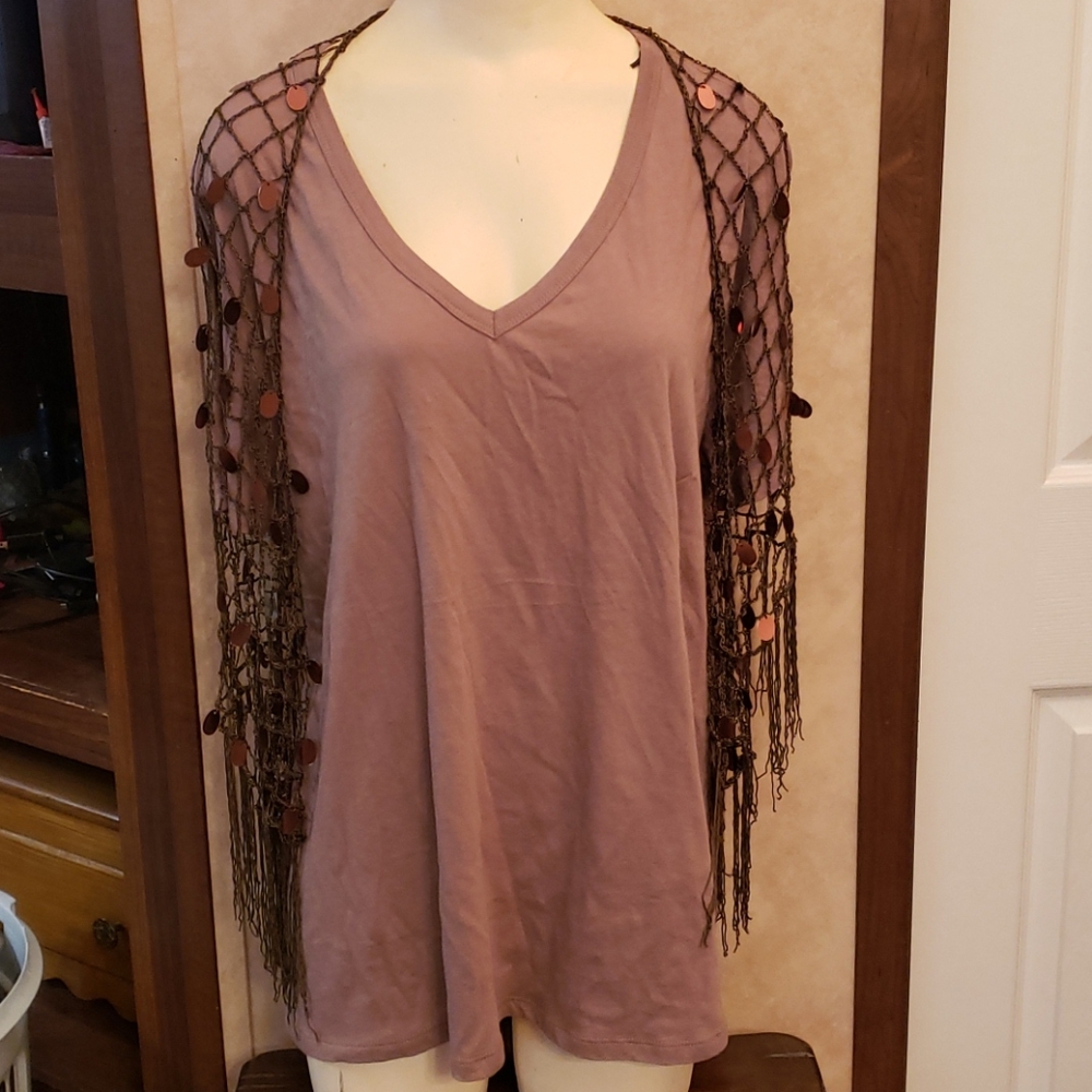 Over the shoulder shawl